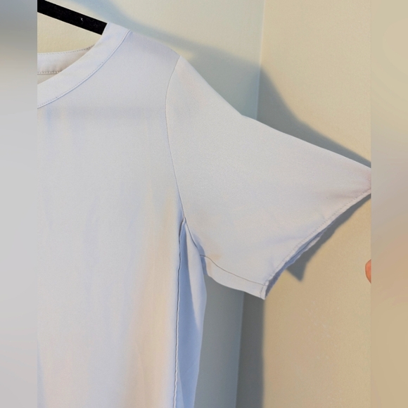 Banana Republic Light Grey Short Sleeve Blouse Women's Size Medium - Picture 3 of 6